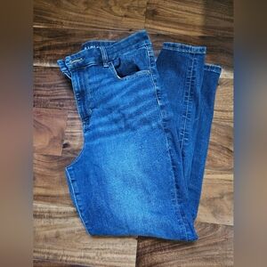 Size 12 Curvy AE jeggings